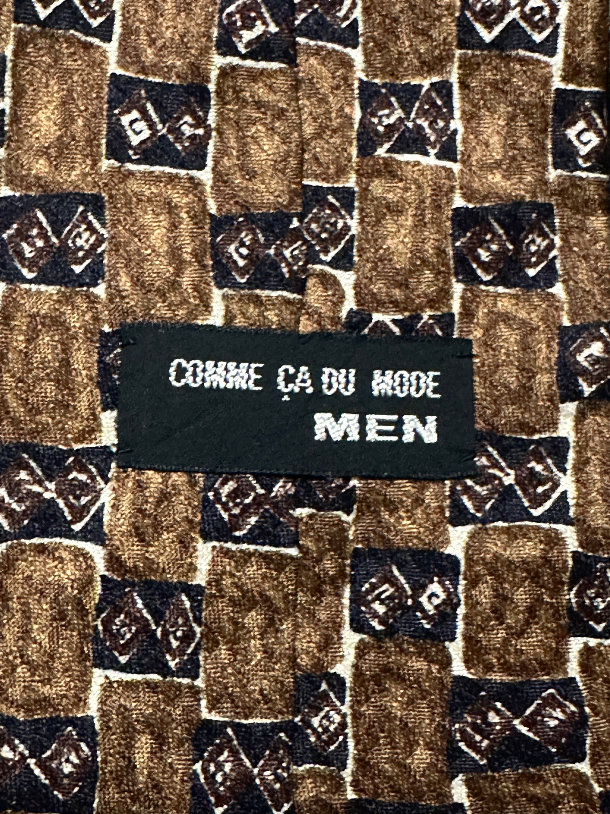 Brown printed pattern tie