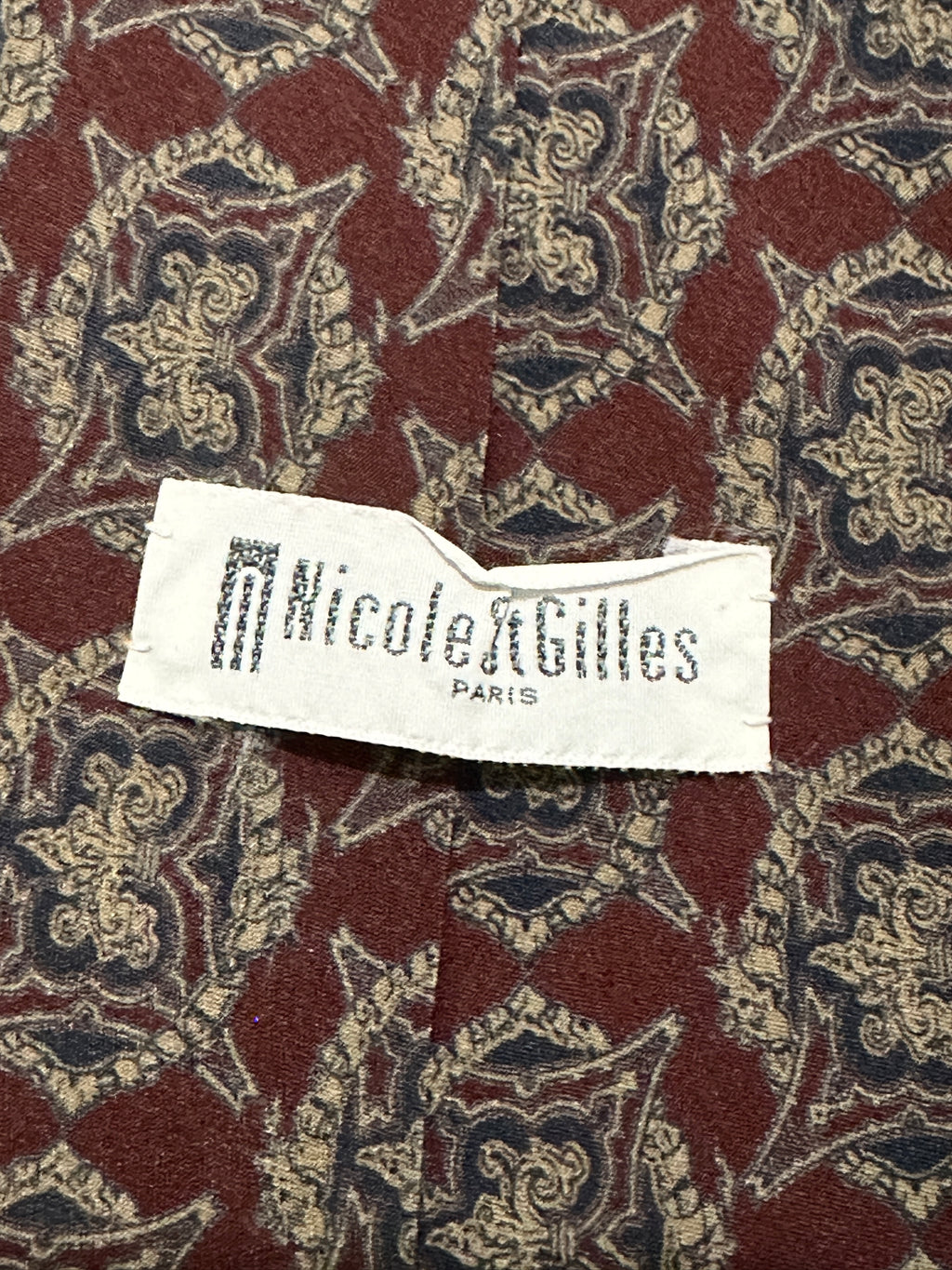 Burgundy retro pattern tie