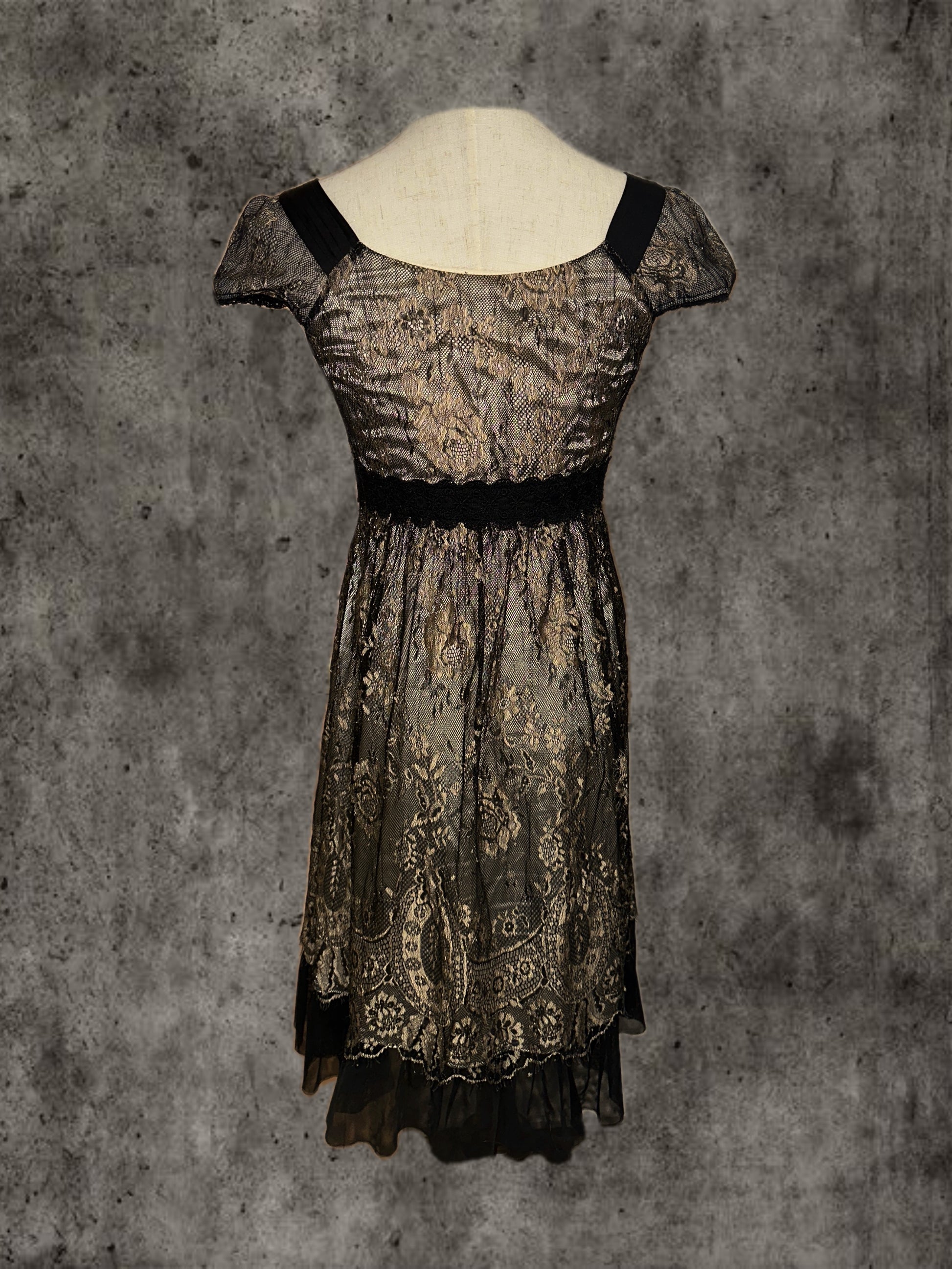 One-piece lace dress
